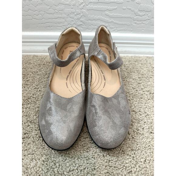 REVERE | Osaka Champagne Angle Leather Mary Jane Shoes | Women’s Size 10 - Picture 3 of 7